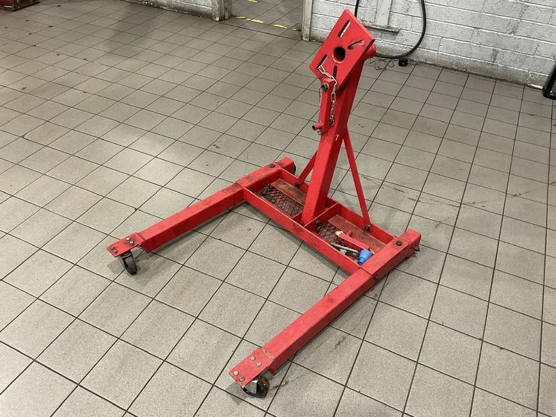BPI Auctions - Remaining Contents of Renault Car Garage Auction to include Post Lifts, Wheel Balancer, Boston MOT Station & More - Auction Image 6