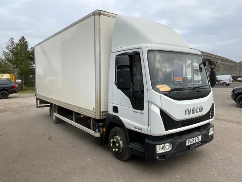 BPI Auctions - End of Lease Mercedes, MAN, Iveco & DAF Commercial Vehicles to include Box Lorries & Curtain Sider Auction - Auction Image 4