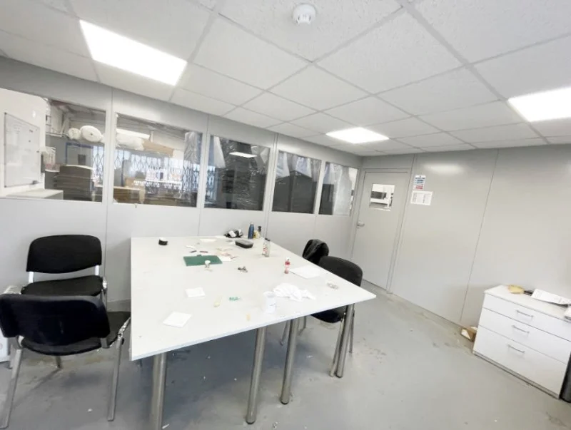 In2Corporate Ltd - Contents of Bathroom Furniture Manufacturers at Auction - Auction Image 7