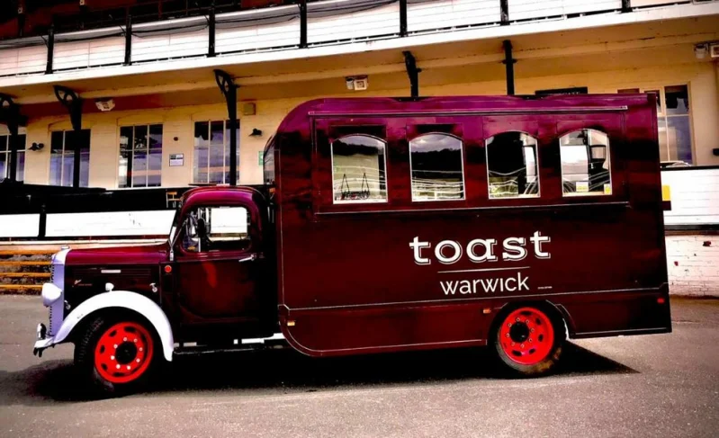 BPI Auctions - Converted Mobile Catering 1951 Bedford Lorry Complete with Catering Equipment - Auction Image 2