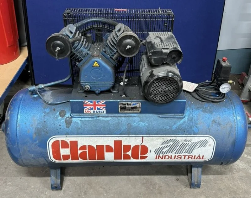 JPS Chartered Surveyors - Mixed Insolvency Auction: Compressors, Wood Chipper, Tools, Ladders, Vacuum Cleaners, Plastic Rolls, Storage Containers & Much More - Auction Image 2