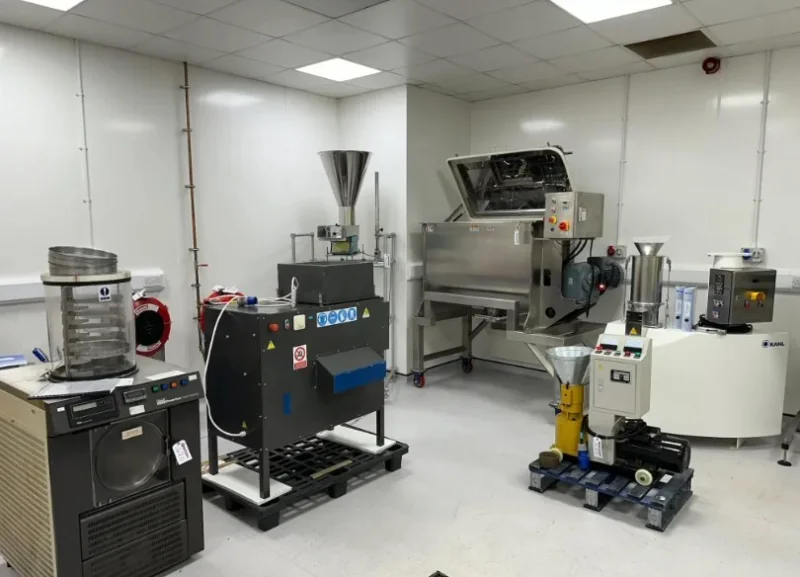 G J Wisdom & Co - Huge On-Site Sale For The Entire Contents Of Laboratories & Scientific Equipment - Auction Image 3