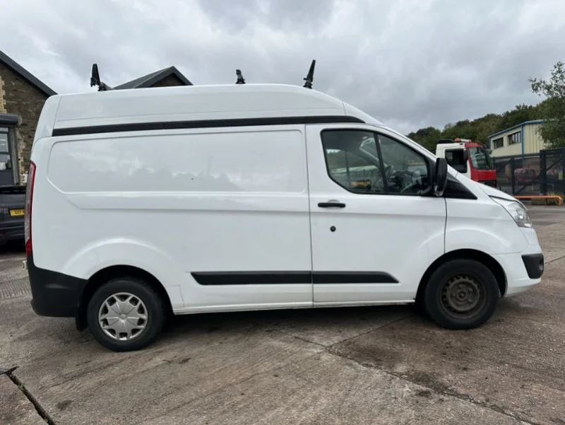 Gavel Auctioneers Ltd - 2017 Ford Transit Custom 290 Trend Van Auction - Auction Image 2