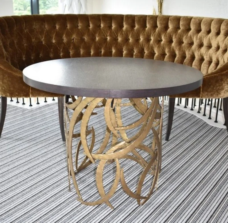 In2Corporate Ltd - Bespoke Staircase, Bar, Conservatory, Chandeliers, Fitted Furniture - Auction Day 2 - Auction Image 3