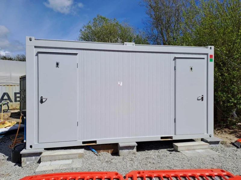Lambert Smith Hampton - Vehicles, Trailers, Plant, Site Offices & Containers Auction - Auction Image 4