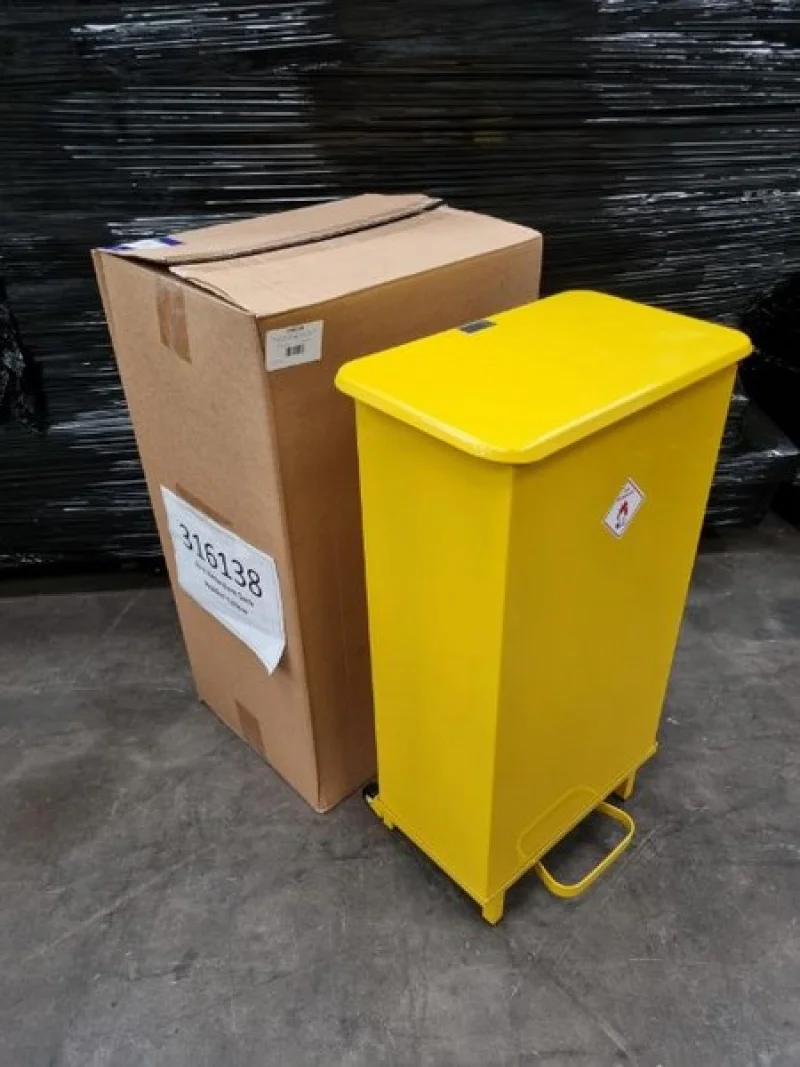 Eddisons - Leeds - A Large Quantity of Factory and Workshop Products - Auction Image 4