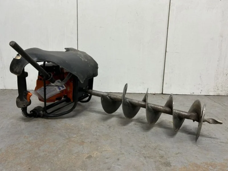 JPS Chartered Surveyors - Mixed Insolvency Auction: Compressors, Wood Chipper, Tools, Ladders, Vacuum Cleaners, Plastic Rolls, Storage Containers & Much More - Auction Image 4