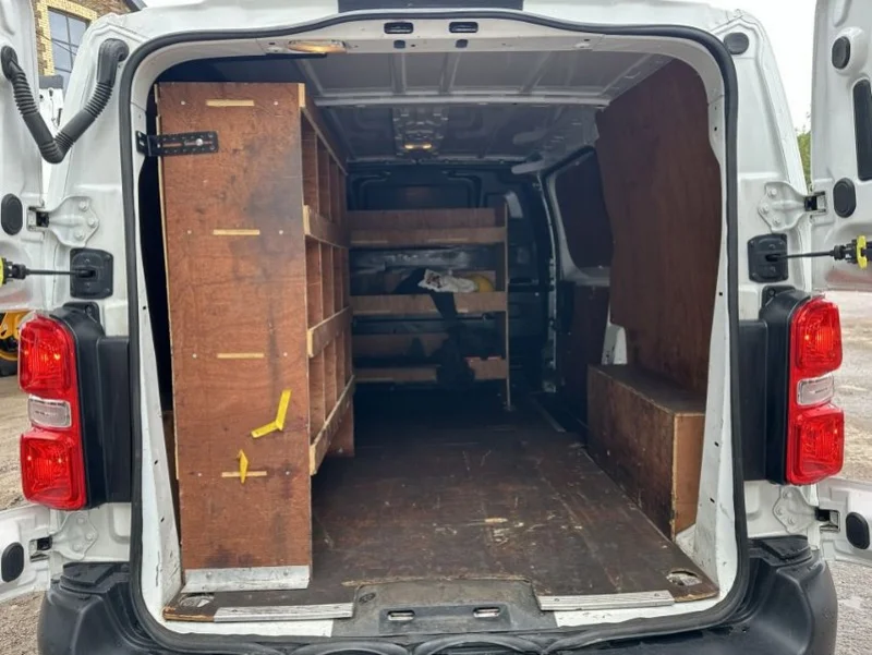 Gavel Auctioneers Ltd - 2019 Citroen Dispatch Van Auction - Auction Image 4