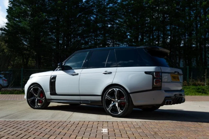 Gavel Auctioneers Ltd - 2019 Range Rover V8 S/C Autobiography Overfinch Auction - Auction Image 4