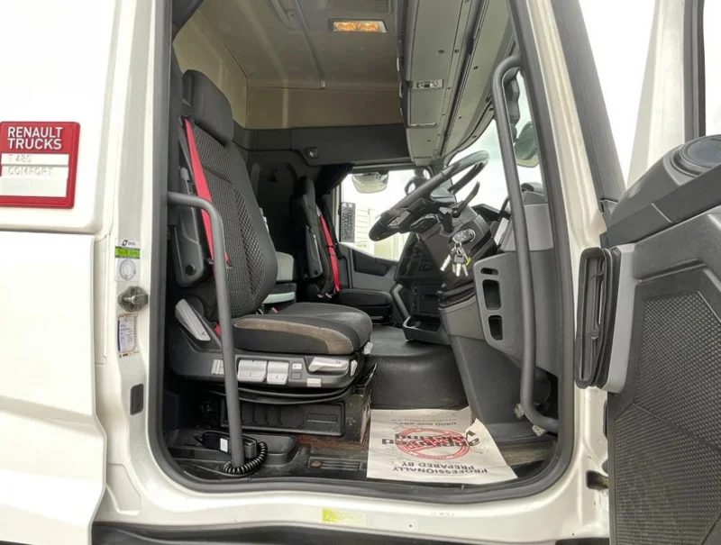 BPI Auctions - 2018 Renault T480 Comfort Tractor Units Auction - Auction Image 5
