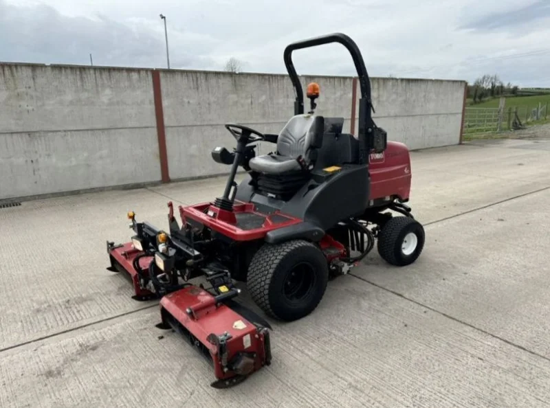 Mid Ulster Auctions Ltd - Plant & Construction Machinery, Agricultural, Forklifts & Vandal Stores - Auction Image 6
