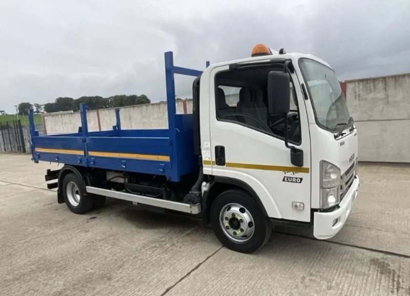 Mid Ulster Auctions Ltd - Vehicle Auction to  include Vans, Cars & HGV's - Auction Image 6