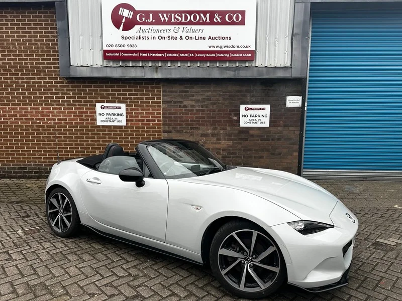 G J Wisdom & Co - Car, Motorbike, Vans, Engineering, Woodworking & Commercial Catering Auction - Auction Image 5