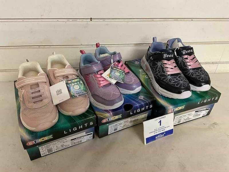 Sweeney Kincaid - Large Quantity of Premium Brand Children's Shoes Auction - Auction Image 1