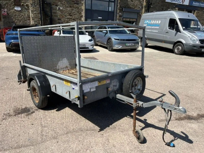 Gavel Auctioneers Ltd - John Deere 955 Compact Tractor & Spares & Repair Honda TRX Quad Bike Auction - Auction Image 5