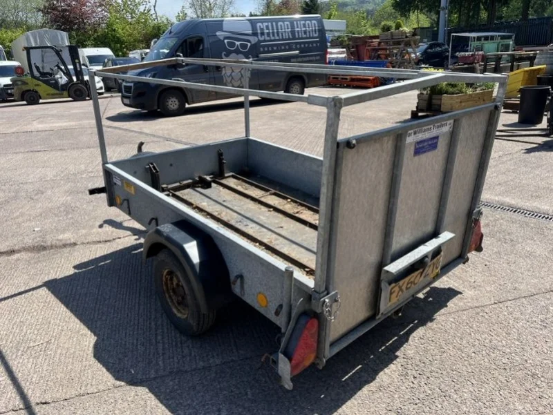 Gavel Auctioneers Ltd - John Deere 955 Compact Tractor & Spares & Repair Honda TRX Quad Bike Auction - Auction Image 6