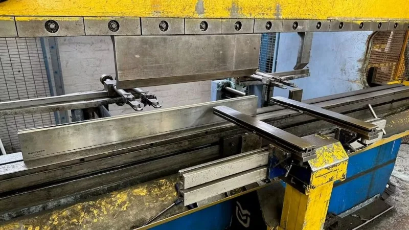 Charter Auctions Ltd - URSVIKEN Optima 160 31/255 6 Axis Hydraulic Pressbrake - Auction Image 3