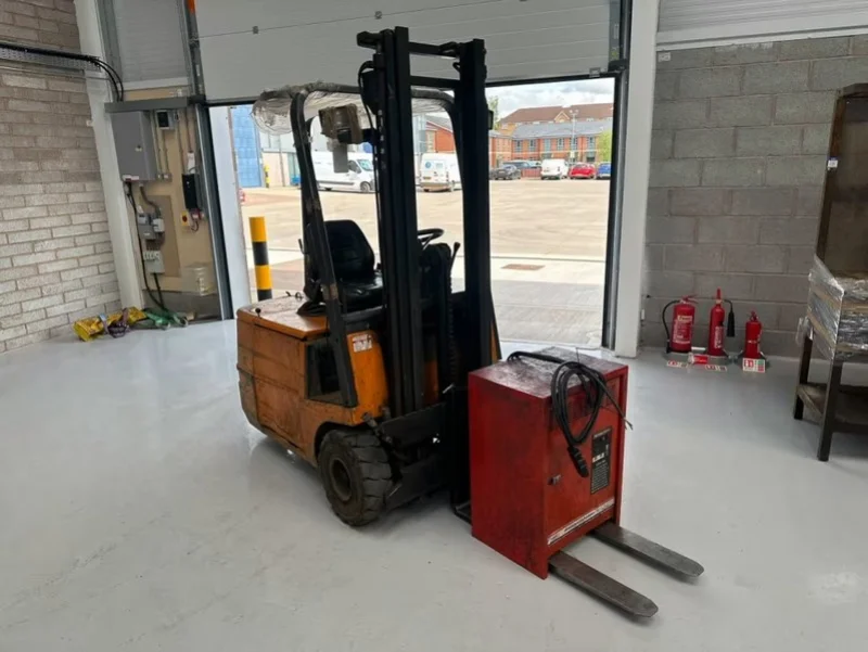 Charter Auctions Ltd - Manual Metalworking Machinery & Tooling Auction - Auction Image 6