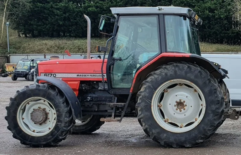 Husseys - Contactors Plants, HGVs, Tools, Farm and Groundcare Machinery Auction - Auction Image 3