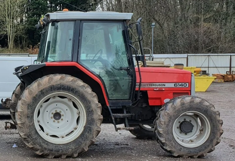 Husseys - Contactors Plants, HGVs, Tools, Farm and Groundcare Machinery Auction - Auction Image 4