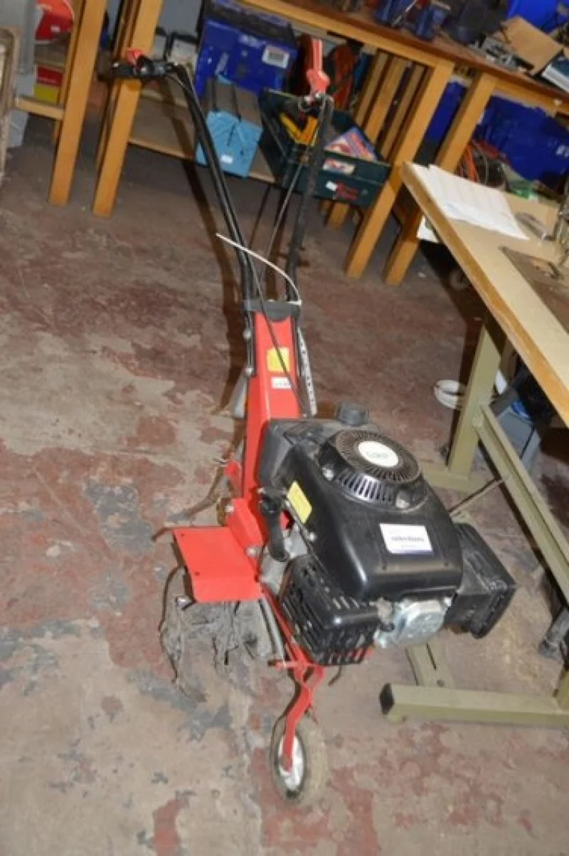 Gilbert Baitson - Commercial Vehicles, Private Cars, Tools & DIY Stock Auction - Auction Image 3