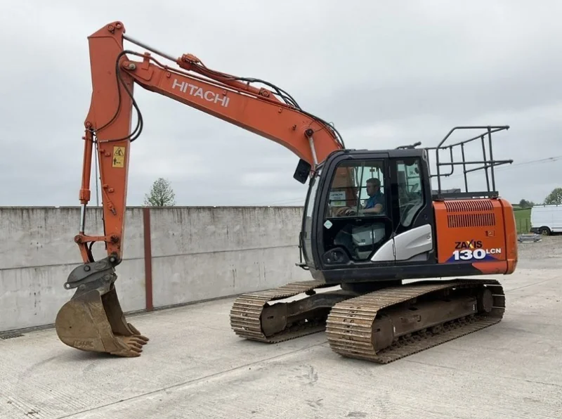 Mid Ulster Auctions Ltd - Plant & Machinery Auction to include Forklifts, Excavators, Skip Dumpers, Micro Diggers, Telescopic Loader & More - Auction Image 2