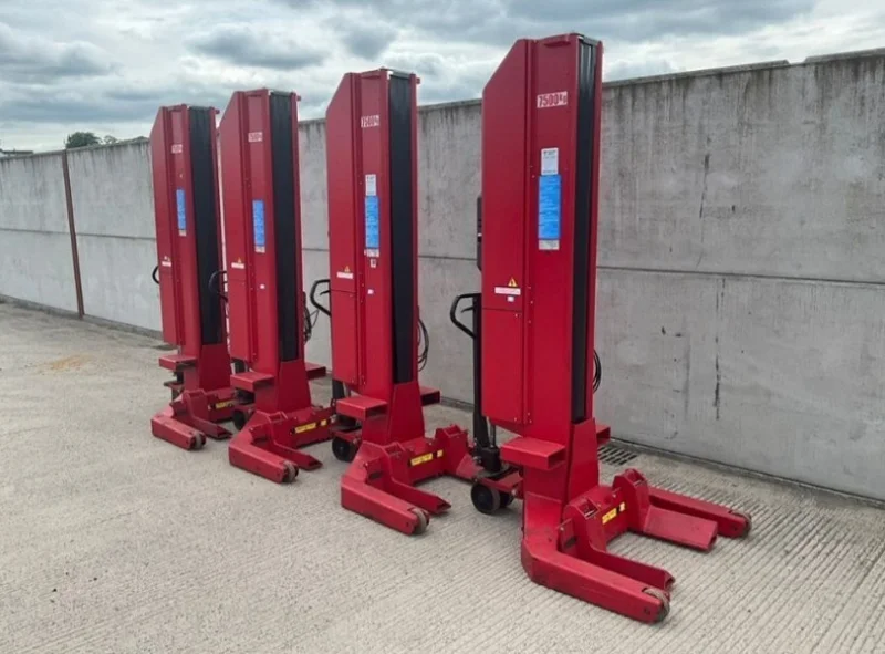 Mid Ulster Auctions Ltd - Tool Auction to include 3M Manual Folder, 3 Phase Filter Box on Wheels, Vehicles Lifts, 3 Phase 2 Post Lift - Auction Image 3