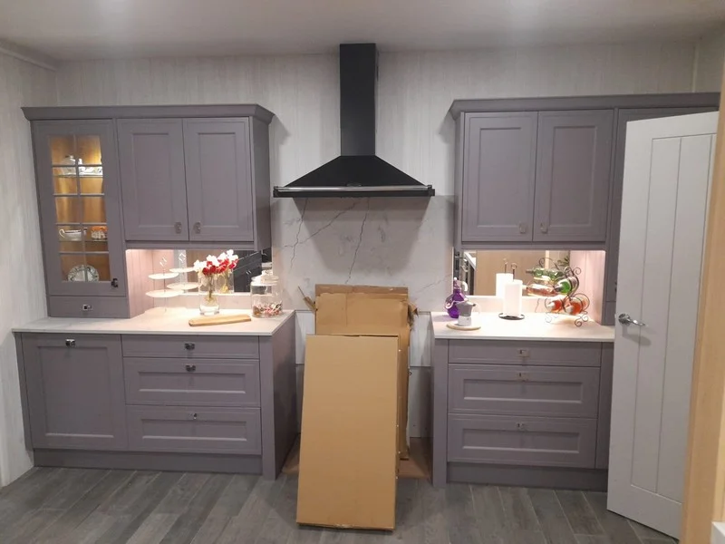 Eddisons - Manchester - The Assets of A Kitchen Showroom Auction - Further lots to include Appliances & Warehouse Equipment - Auction Image 2