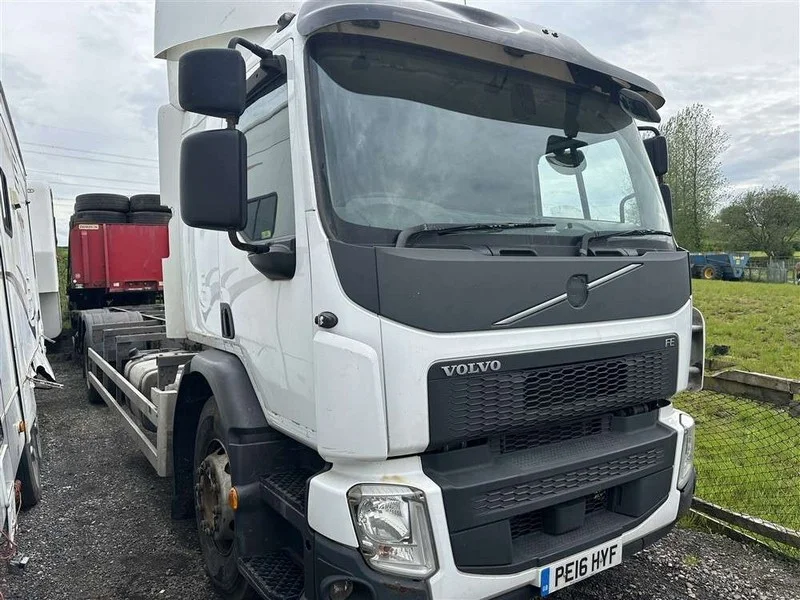 Burnley Auctioneers - Light Commercial, Cars, HGVs, Plant & Machinery & Tools Auction - Auction Image 10