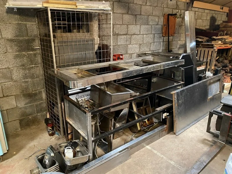 John Pye Auctions - Hyster Forklift, Ice-Cream Carts, Catering Equipment, Tooling, Furniture & More - Auction Image 8