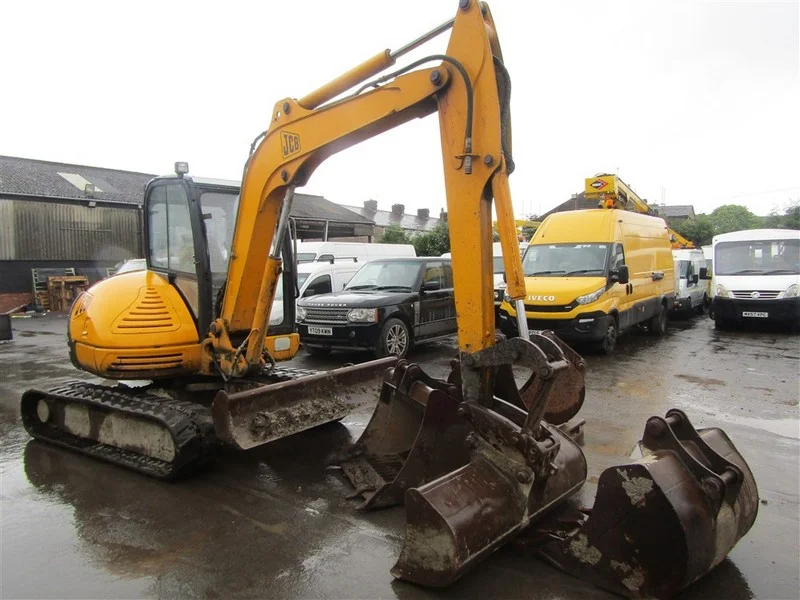 Burnley Auctioneers - Light Commercial, Cars, HGVs, Plant & Machinery & Tools Auction - Auction Image 9