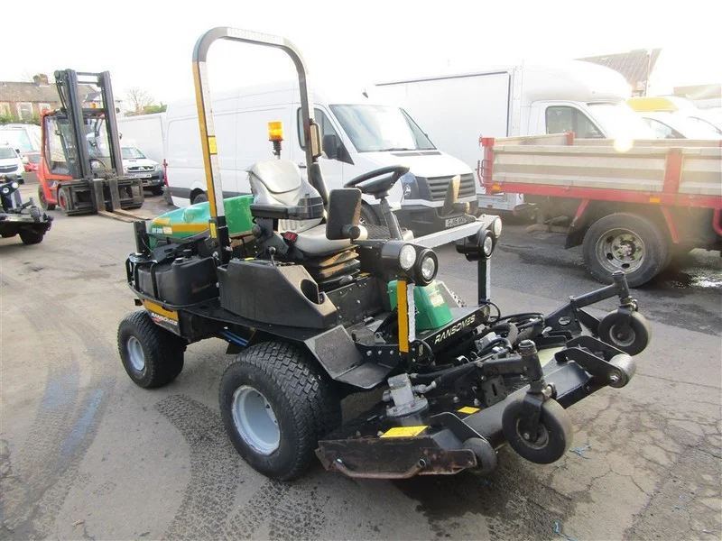 Burnley Auctioneers - Light Commercial, Cars, HGVs, Plant & Machinery & Tools Auction - Auction Image 2