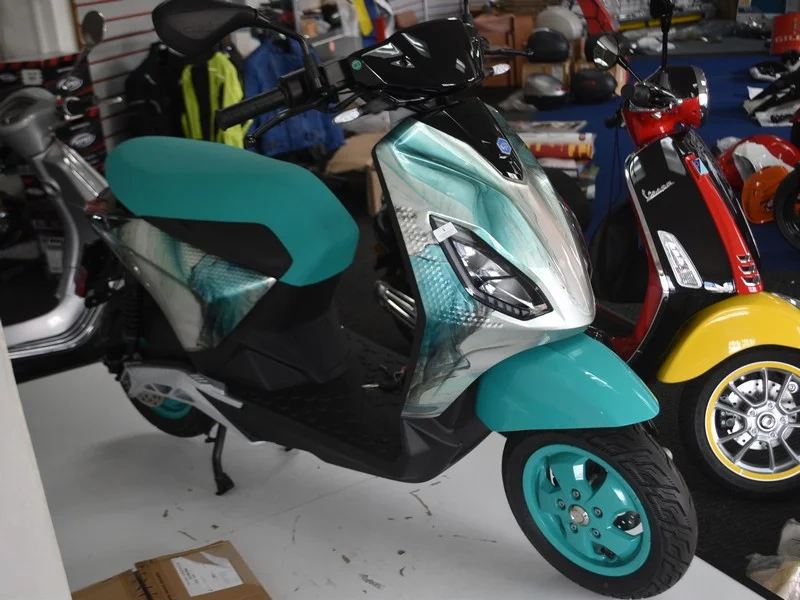 Gilbert Baitson - New and Pre Owned Motorcycle Auction to include Vespa, Honda, Piaggio and More - Auction Image 1