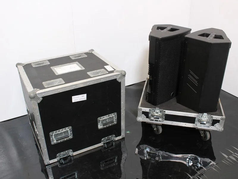 Landwood Group - Audio Visual Equipment Auction to include Mixing Desks, Lighting, Amplifiers, Speakers, Video and Staging Equipment from brands such as Yamaha, Prolights, Robe, Allen & Heath, Chauvet, and Behringer - Auction Image 5