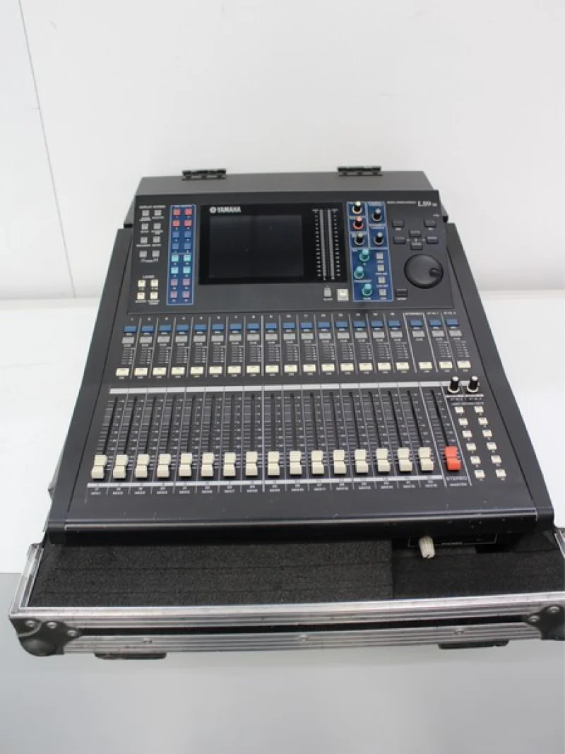 Landwood Group - Audio Visual Equipment Auction to include Mixing Desks, Lighting, Amplifiers, Speakers, Video and Staging Equipment from brands such as Yamaha, Prolights, Robe, Allen & Heath, Chauvet, and Behringer - Auction Image 7