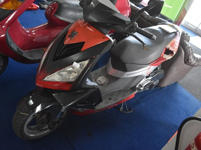 Gilbert Baitson - New and Pre Owned Motorcycle Auction to include Vespa, Honda, Piaggio and More - Auction Image 5