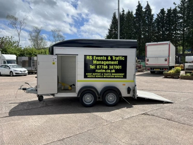 Gavel Auctioneers Ltd - Debon Twin Axle Box Trailer Auction - Auction Image 3