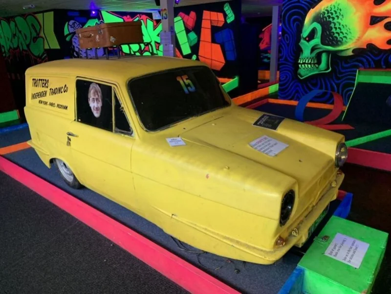 William George - Indoor Crazy Golf Course Job Lot Auction, Includes all Accessories, Props, Golf Balls & Clubs - Fantastic Business Opportunity - Auction Image 2