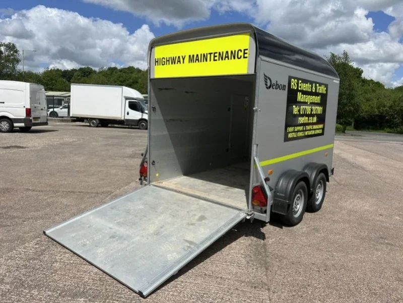 Gavel Auctioneers Ltd - Debon Twin Axle Box Trailer Auction - Auction Image 5