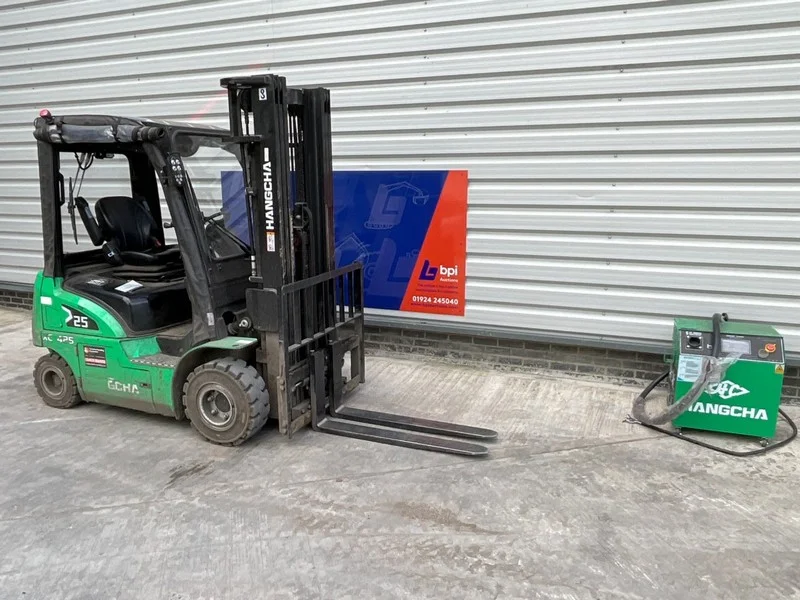 BPI Auctions - Plant & Machinery Auction to include Telehandlers, Genie Boom Lift, Mobile Cranes, Asphalt Heater, Forklifts, Tractors, Excavators, Pumps, Generators & more - Auction Image 4