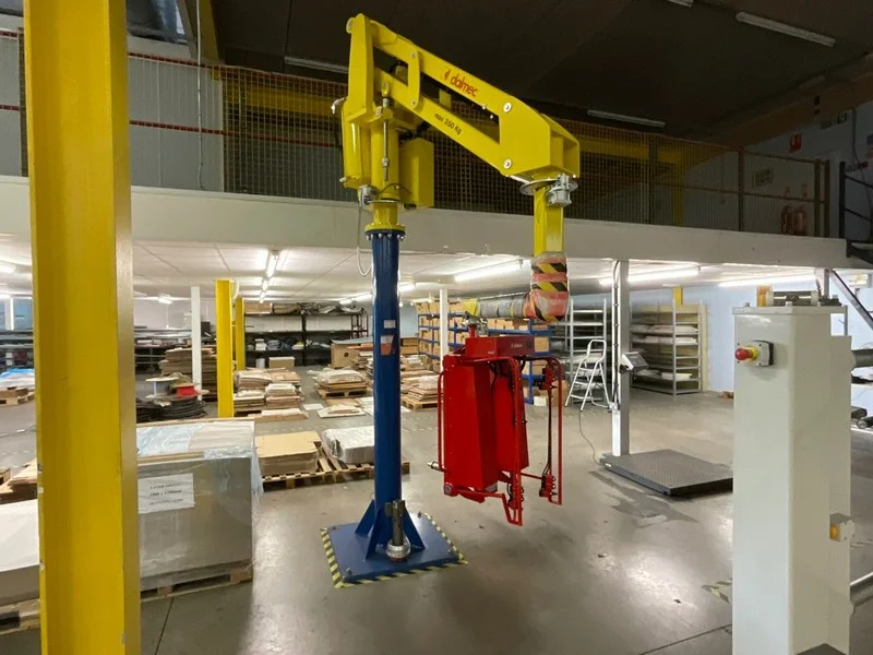 BPI Auctions - Contents of Flexible Packaging Manufacturers Auction to include Vehicles, Packaging Machinery, Stock, Consumables, IT Equipment, Office Furniture & more - Auction Image 4