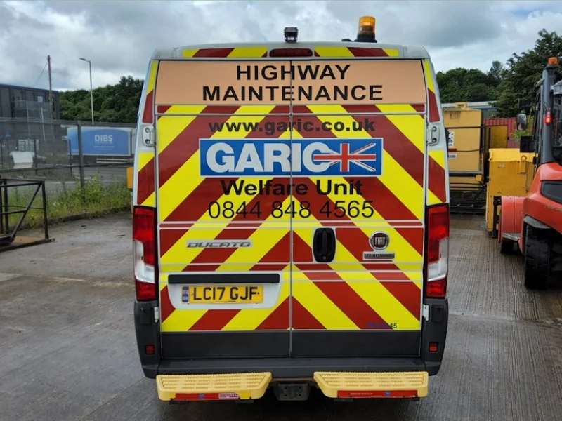 BPI Auctions - 2018 & 2017 Fiat Ducato 35 Multijet Diesel Welfare Vans & 2016 Ford Transit 350 Diesel Welfare Van at Auction - Auction Image 4