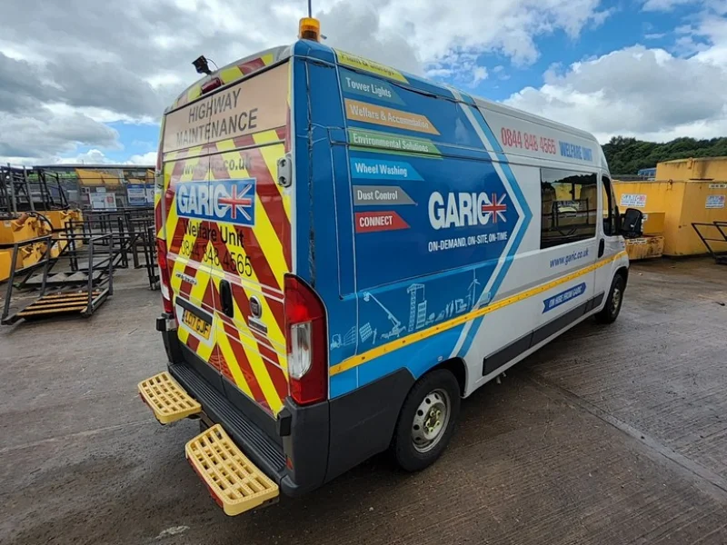 BPI Auctions - 2018 & 2017 Fiat Ducato 35 Multijet Diesel Welfare Vans & 2016 Ford Transit 350 Diesel Welfare Van at Auction - Auction Image 3