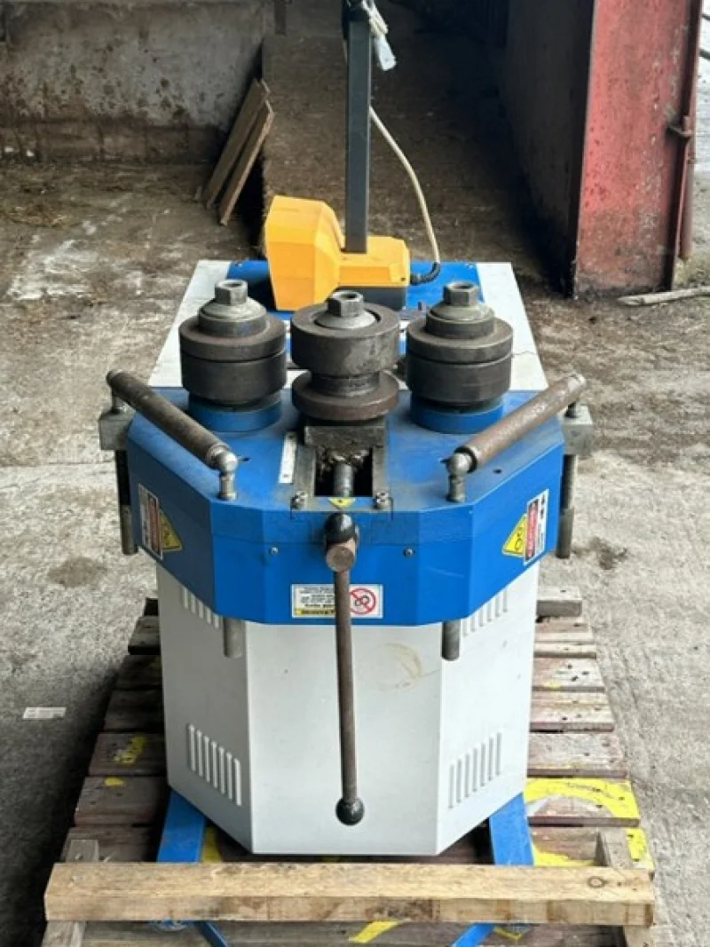 BPI Auctions - Diesel Generators, Metalkraft Motorized Pipe Bender, 1972 Ford Diesel Engine, Welding Equipment & more at Auction - Auction Image 3