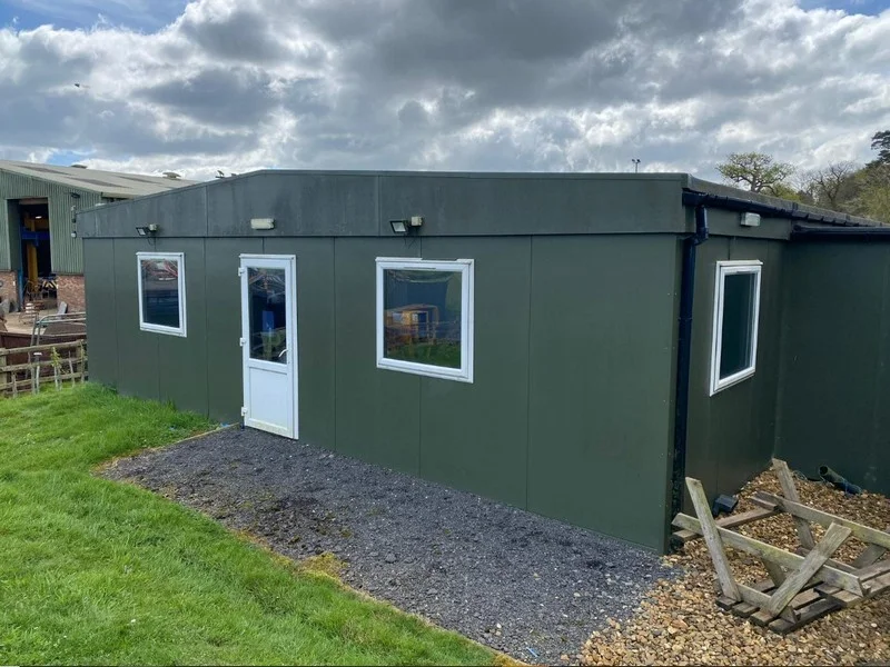 BPI Auctions - Modular Complex Comprising of 7 Plastisol Building Auction - Auction Image 4