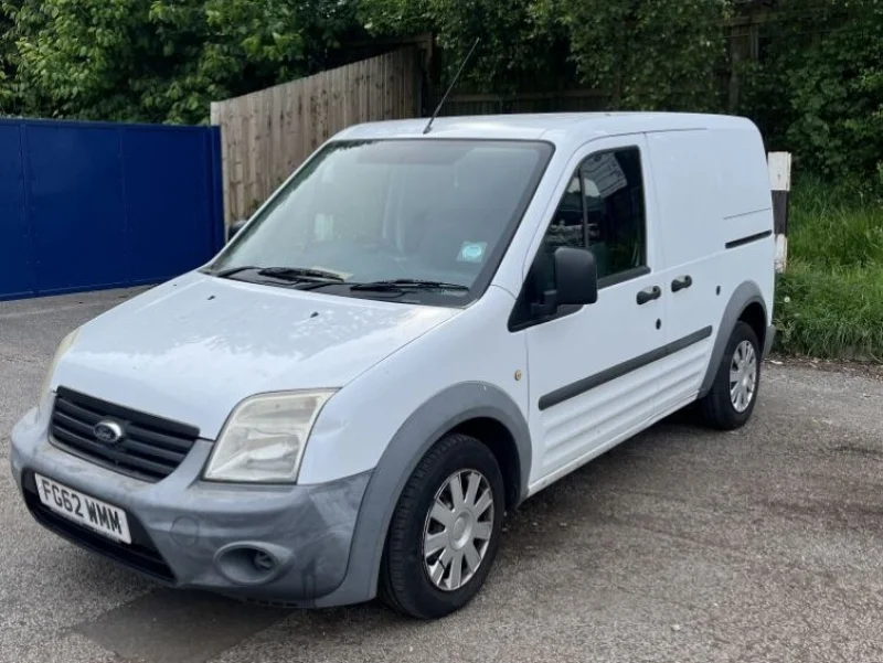 JPS Chartered Surveyors - Motor Vehicle Auction to include Vauxhall, Ford and Renault - Auction Image 4