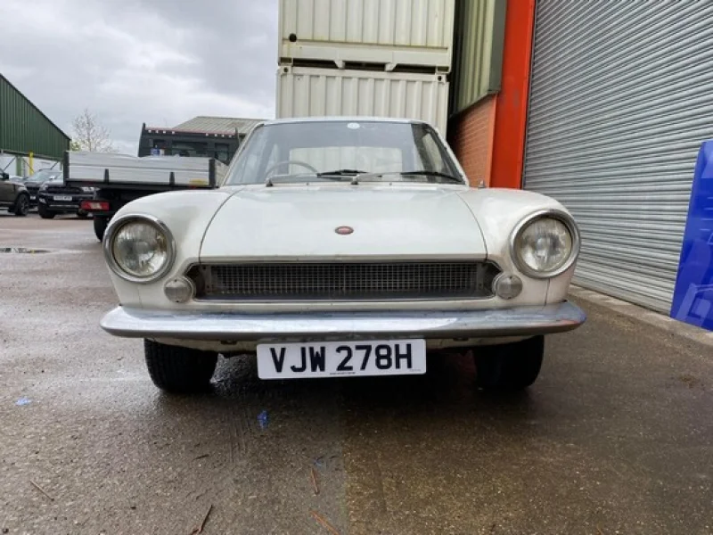 BPI Auctions - UK Registered Classic Cars to include Volkswagen Jurgens Autovilla's, Volkswagen T2, Fiat 124's, Alfa Romeo GTV & Mercedes 200 - Auction Image 1