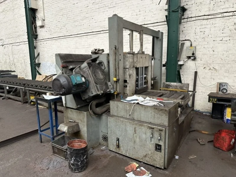 JPS Chartered Surveyors - HydMech H-22A Automatic Horizontal Bandsaw Auction - Auction Image 2