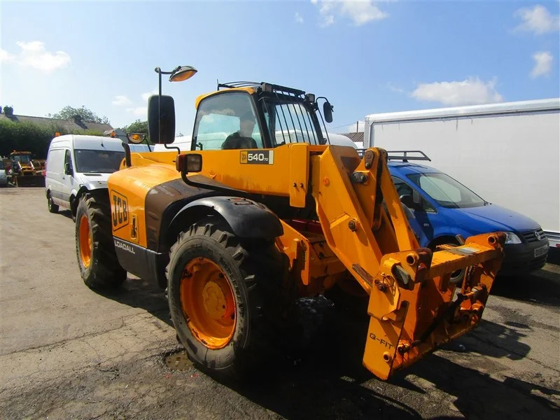 Burnley Auctioneers - Light Commercial, Cars, HGVs, Plant & Machinery & Tools Auction - Auction Image 3