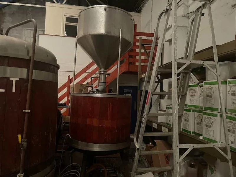 Sweeney Kincaid - Contents of A Brewery Auction - Auction Image 6